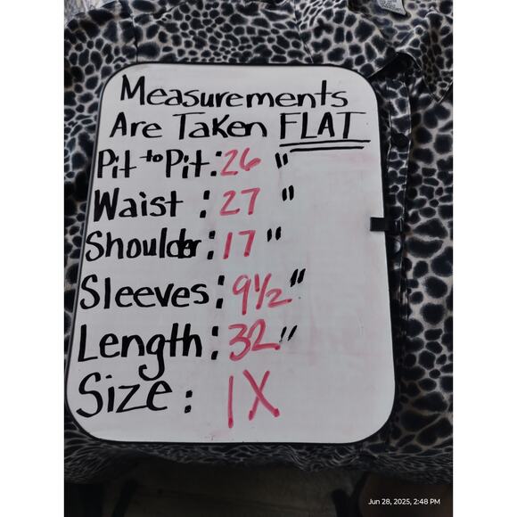 Vintage Allison Taylor Women's size 1X 100% Silk Button Down Animal Print Top - Picture 10 of 12